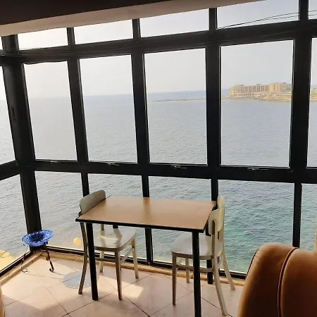 Apartment Seafront *